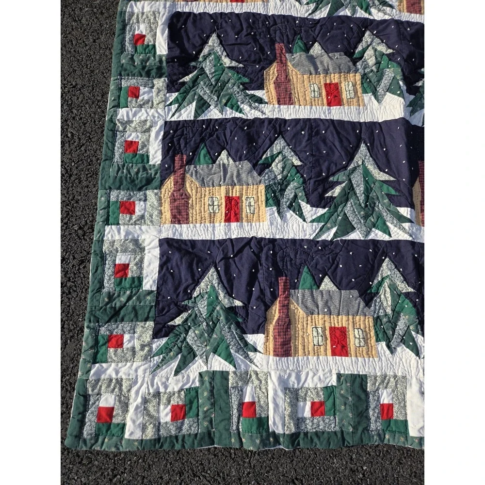 Vintage LL Bean Quilt Blanket Throw Christmas Cabin Snowy 58x48